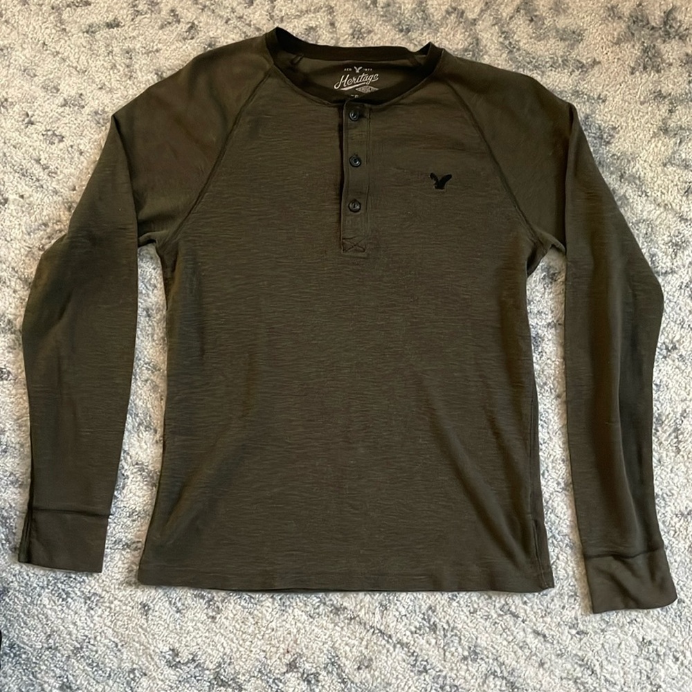 American Eagle thermal shirt
